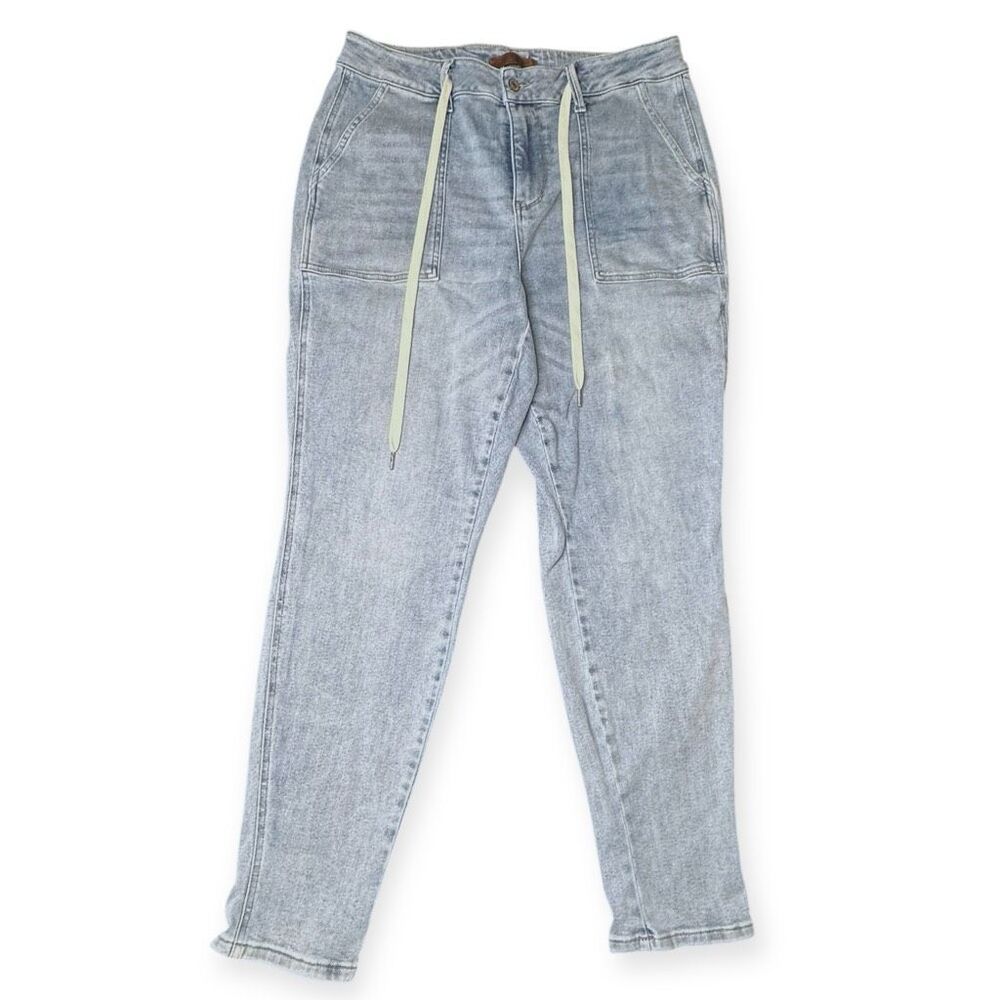 JUDY BLUE Women’s Light Wash High Waist Jogger Jeans Size 16W - Picture 2 of 7